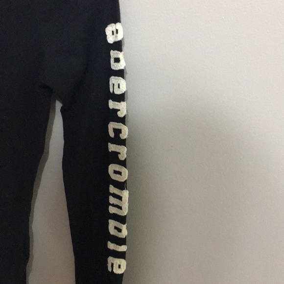 Abercrombie long sleeve (fits size 8) - Picture 2 of 4